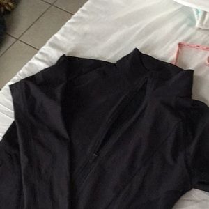 Under Armour Long sleeve black zip front